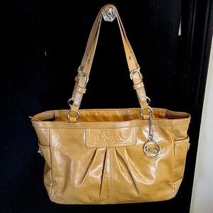 Coach patent leather purse